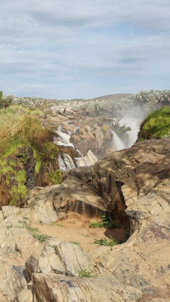 נופי בראשית בנמיביה - תכנון טיולים בהתאמה אישית