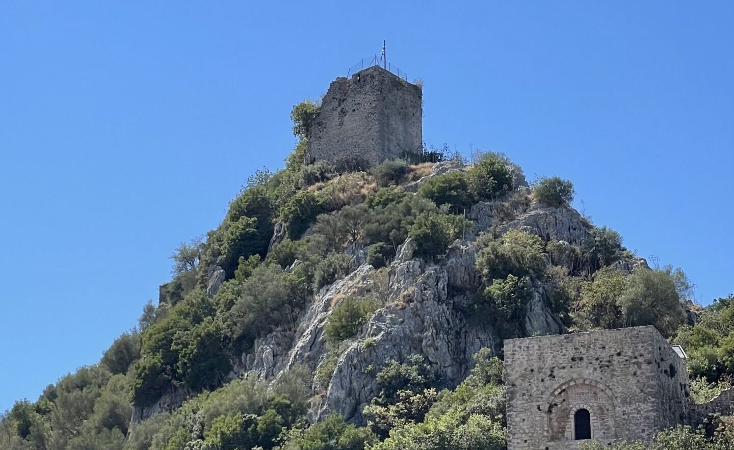 טירות בפלופונס